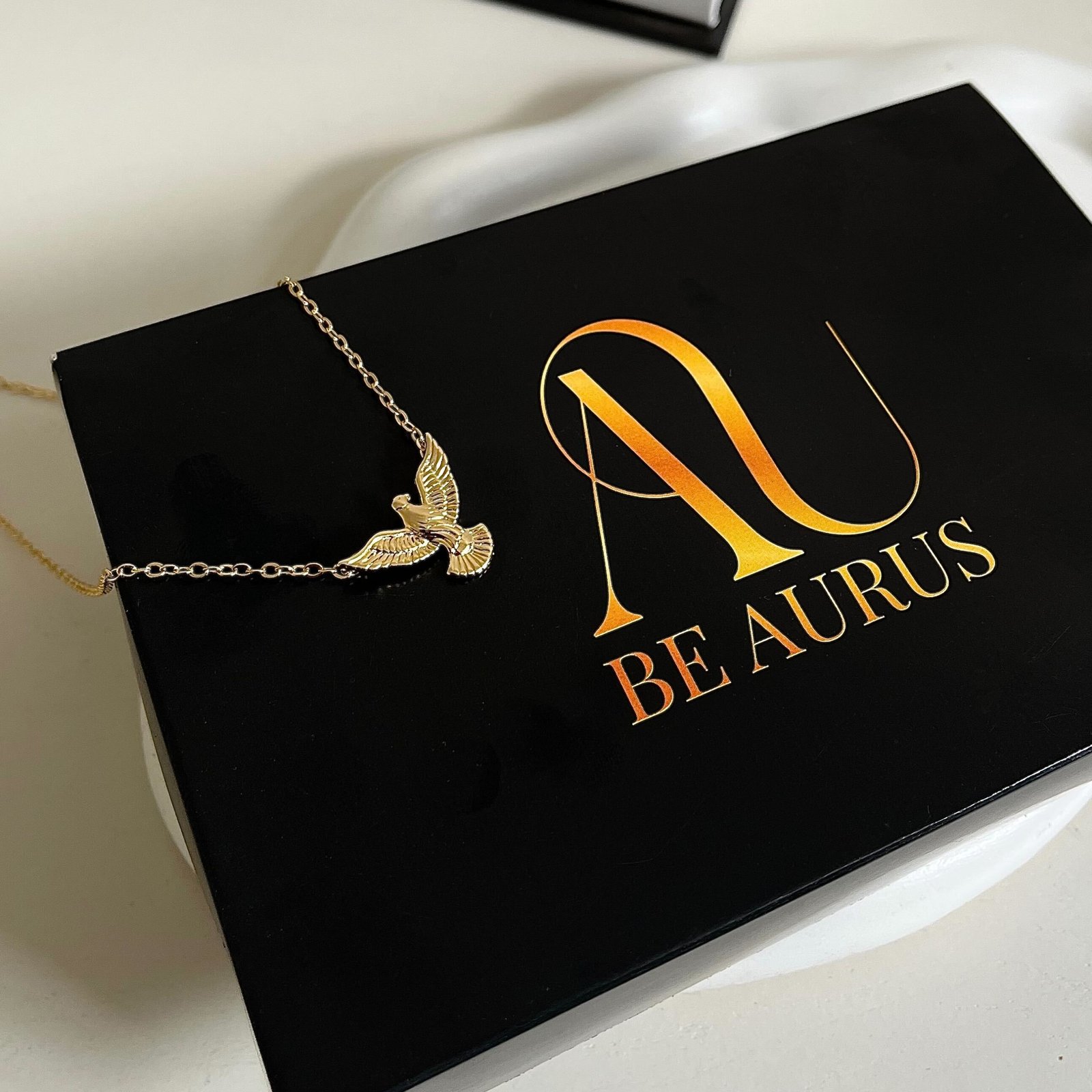 Colar Golden Bird - Banhado a ouro 18k - Imagem 3