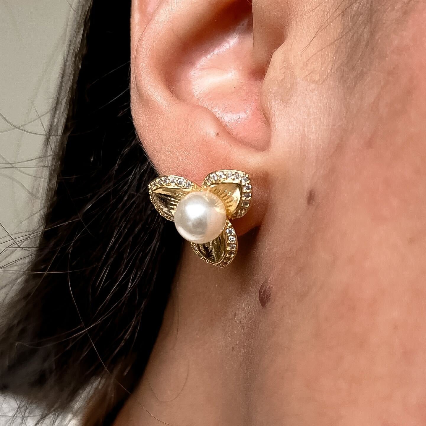 Brinco de Flor com Pérola - Imagem 2